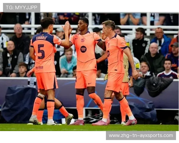 拉什福德回敲补射曼联锁定胜局