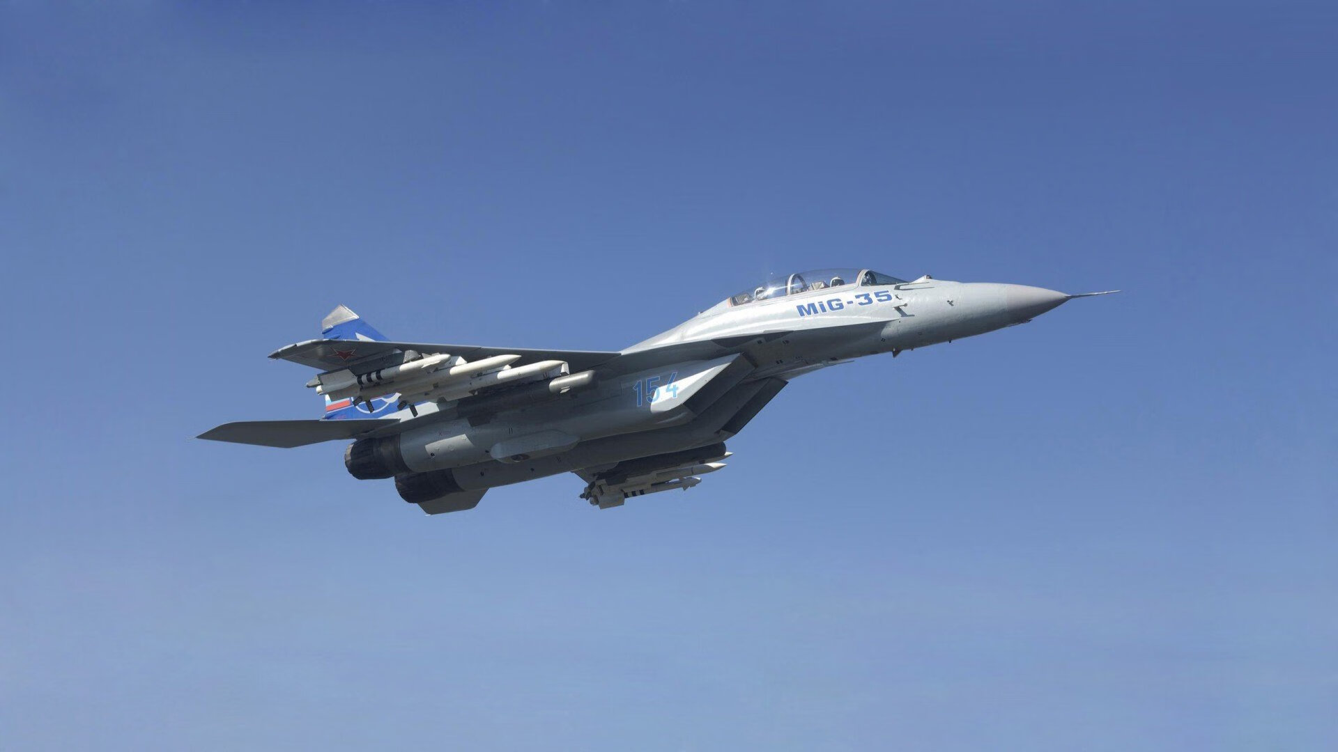 爱游戏官网充值-“飞盘对抗:三叉湖赛场上的精准投掷与飞翔竞技”