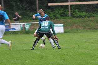 爱游戏app安装-球队是否因场上球员触球次数分布调整战术重心,球员击球后可触及球网全长